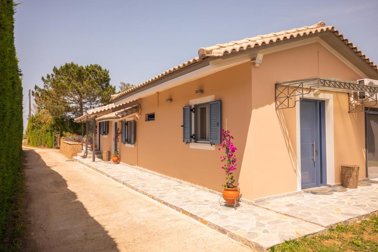 Kourouta Villas Amaliada Bagian luar foto